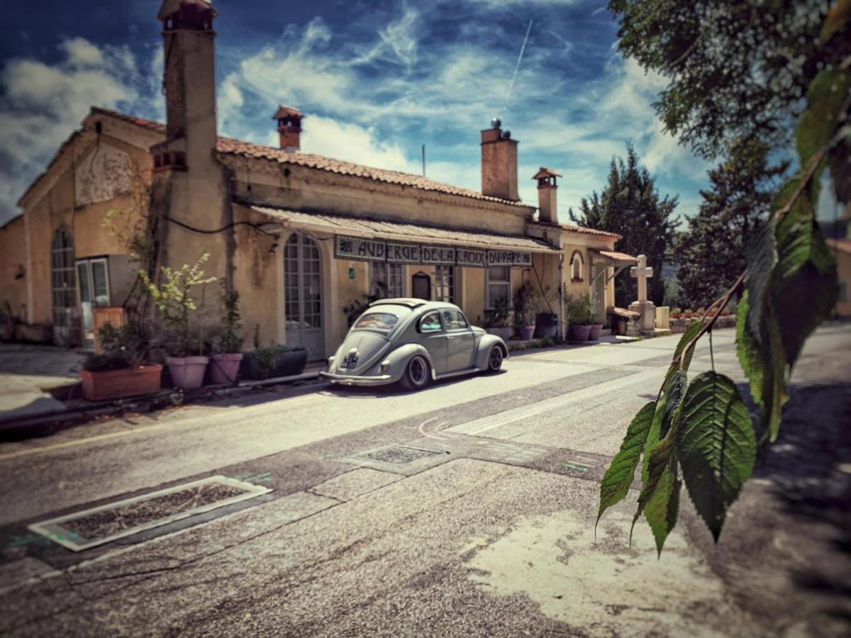 Auberge De La Croix Du Pape Èze Exteriör bild